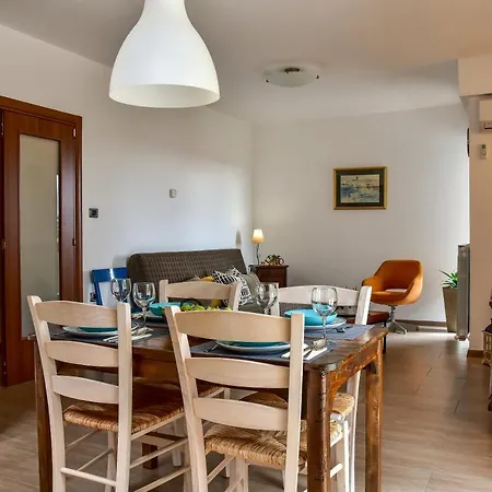 Grabar Apartman *